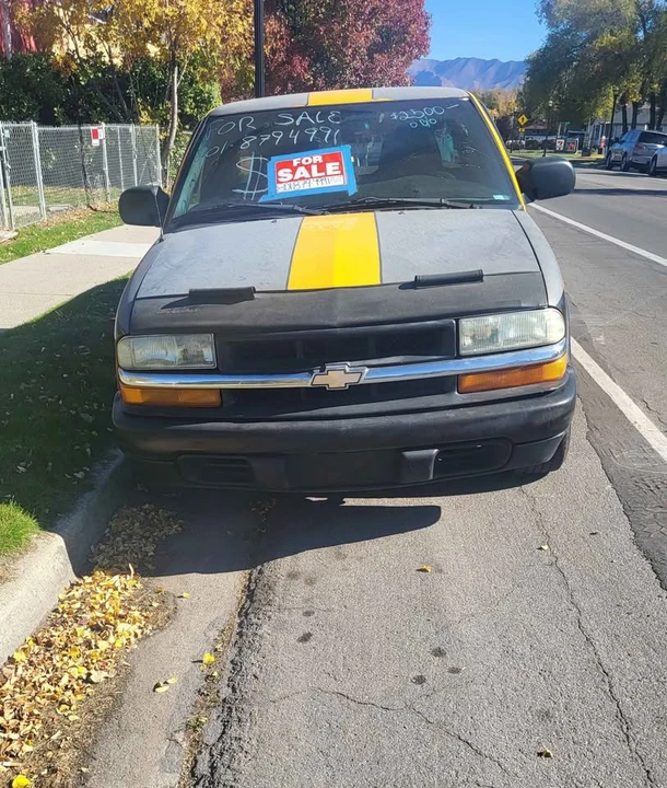 2003 Chevrolet S-10 Blazer 2nd Gen - Image 2 of 4