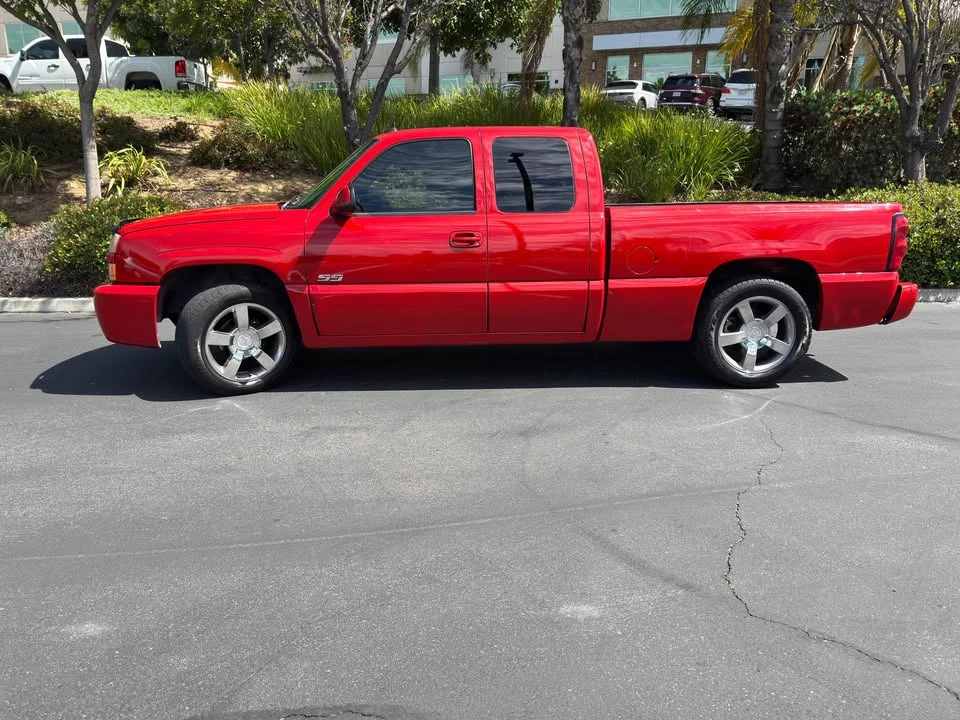 2004 Chevrolet Silverado 1st Gen - Image 2 of 10