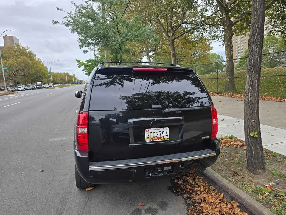 2011 Chevrolet Tahoe 3rd Gen - Image 2 of 5