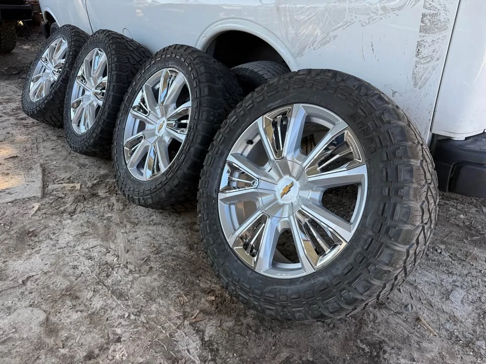 2022 Chevrolet Silverado 4th Gen - Image 2 of 10