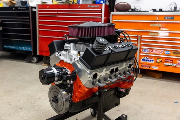Parts & Memorabilia Engines - Image 2 of 5