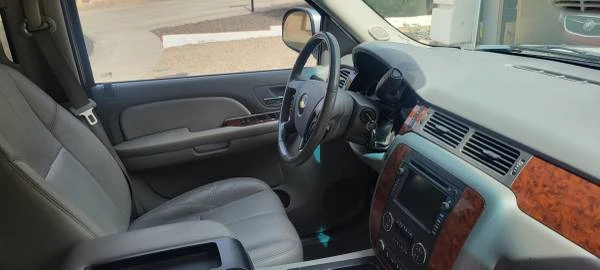 2007 Chevrolet Avalanche - Image 9 of 14