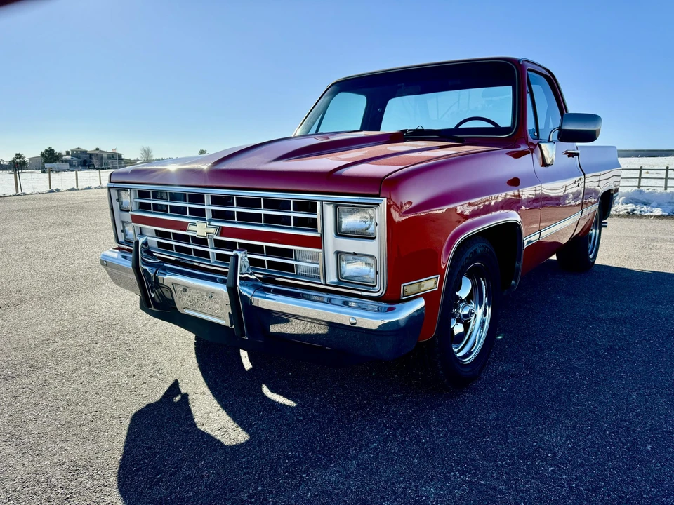 1987 GMC C/K 3rd Gen - Image 2 of 31