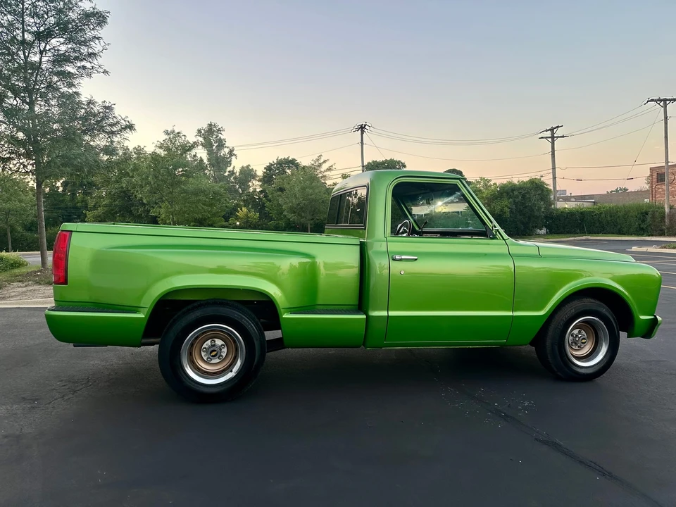 Chevrolet C/K 2nd Gen - Image 17 of 31