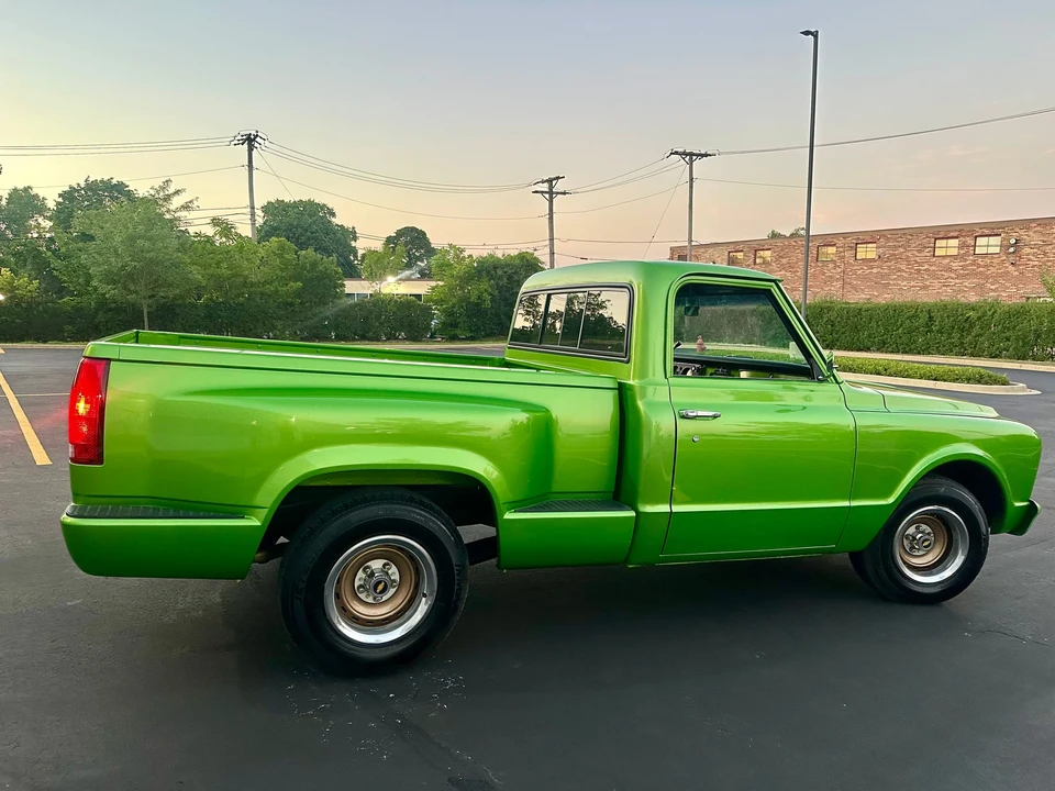 Chevrolet C/K 2nd Gen - Image 16 of 31