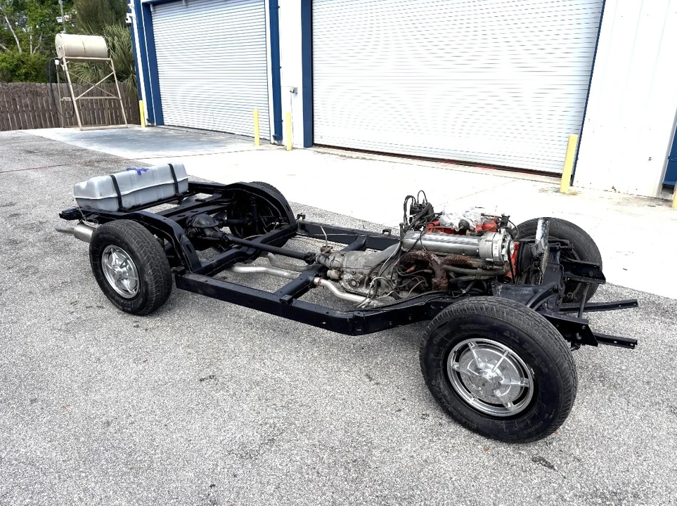 Parts & Memorabilia Rolling Chassis - Image 4 of 31
