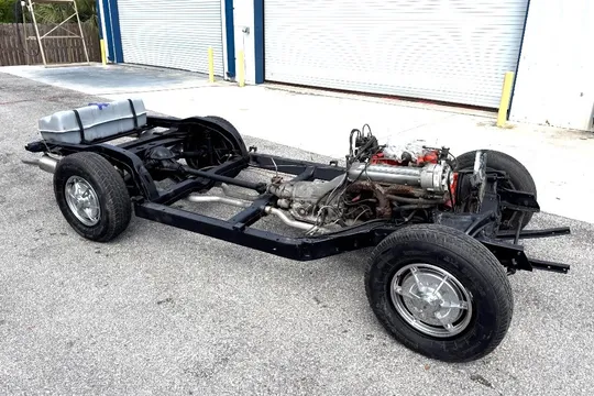 Chevrolet C2 Corvette Chassis and Drivetrain