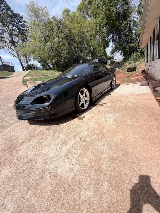 Chevrolet Camaro - Image 2 of 5