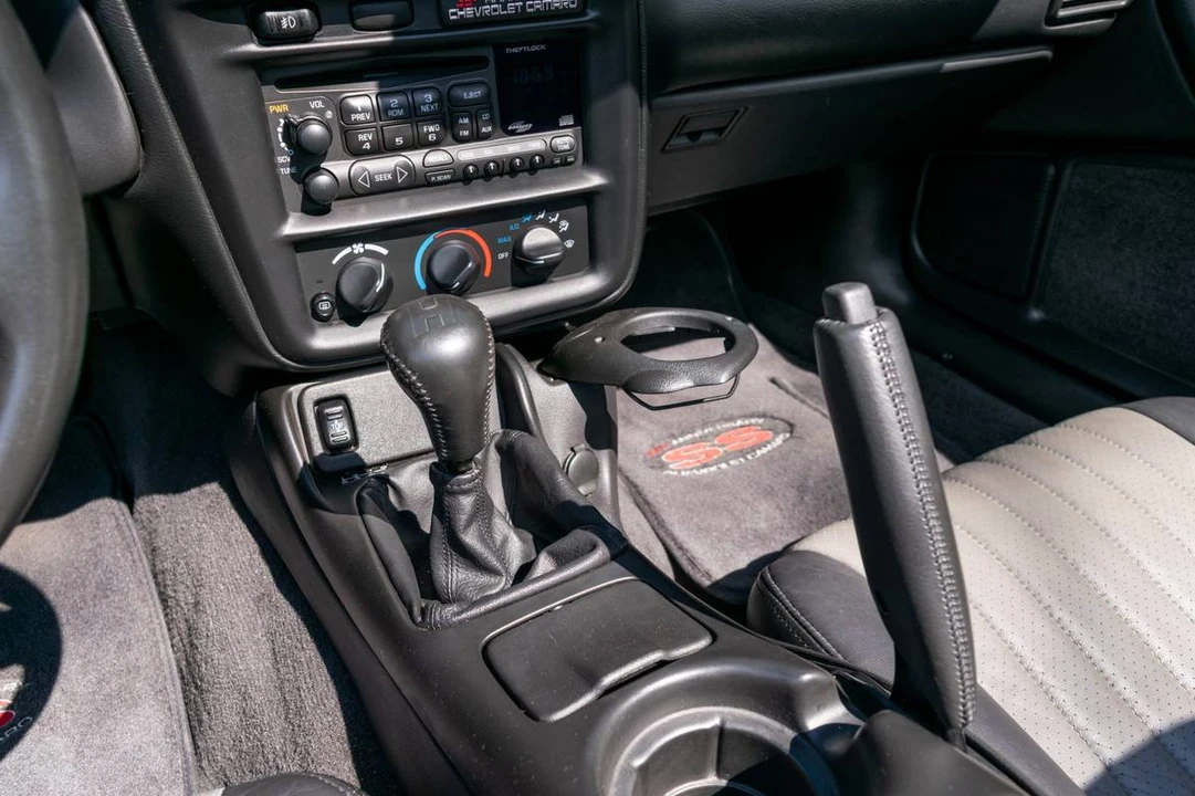 2002 Chevrolet Camaro SS 4th Gen - Image 5 of 6