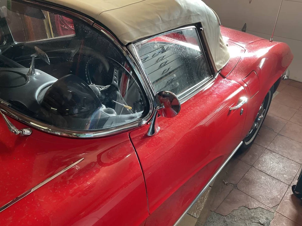 1962 Chevrolet Corvette C1 - Image 2 of 9