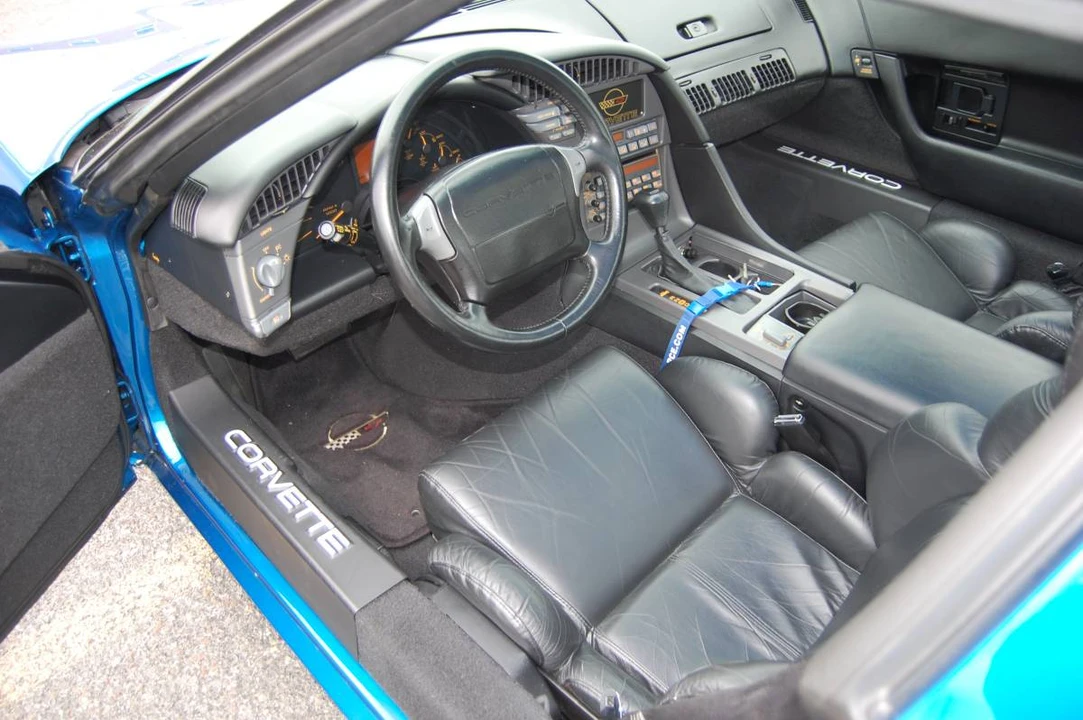 1991 Chevrolet Corvette C4 - Image 10 of 24