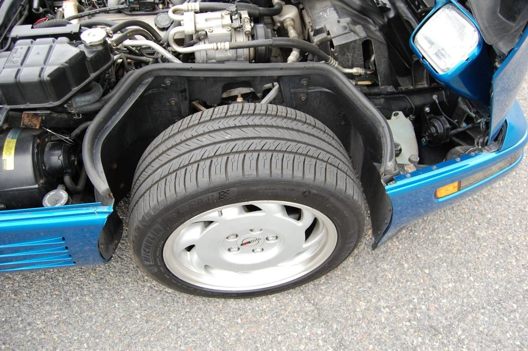 1991 Chevrolet Corvette C4 - Image 23 of 24