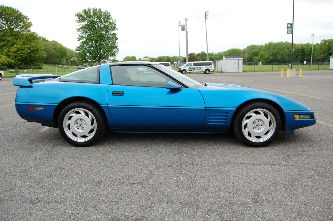 1991 Chevrolet Corvette C4 - Image 5 of 24