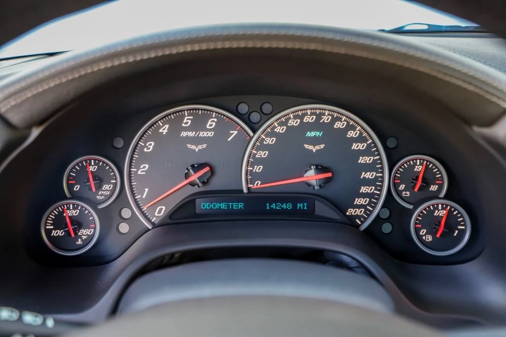 2011 Chevrolet Corvette C6 - Image 17 of 31