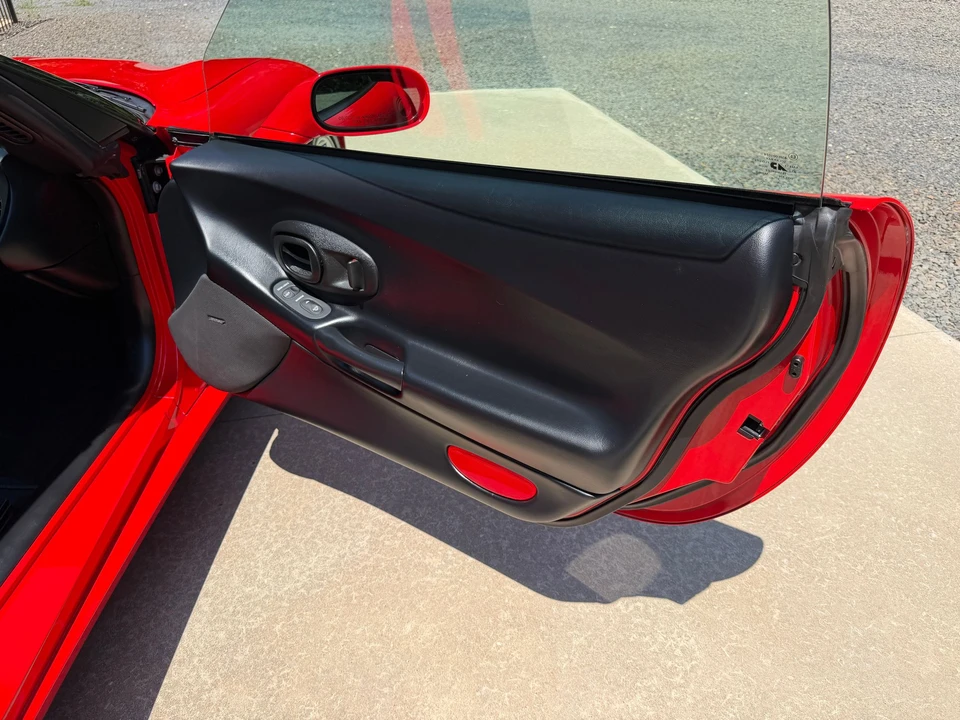 1997 Chevrolet Corvette C5 - Image 19 of 31