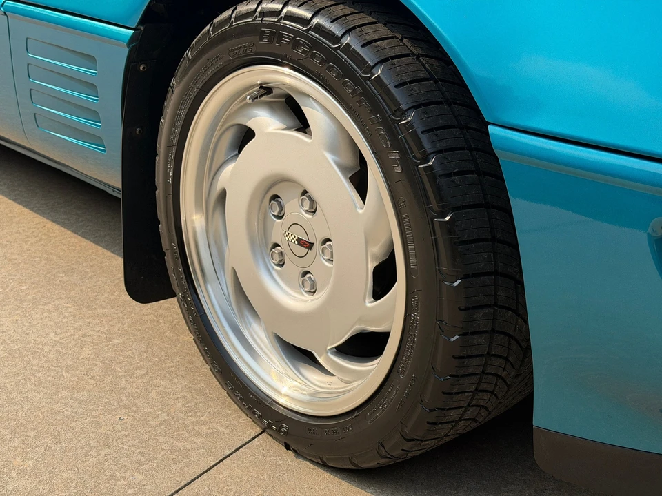 1992 Chevrolet Corvette C4 - Image 16 of 31