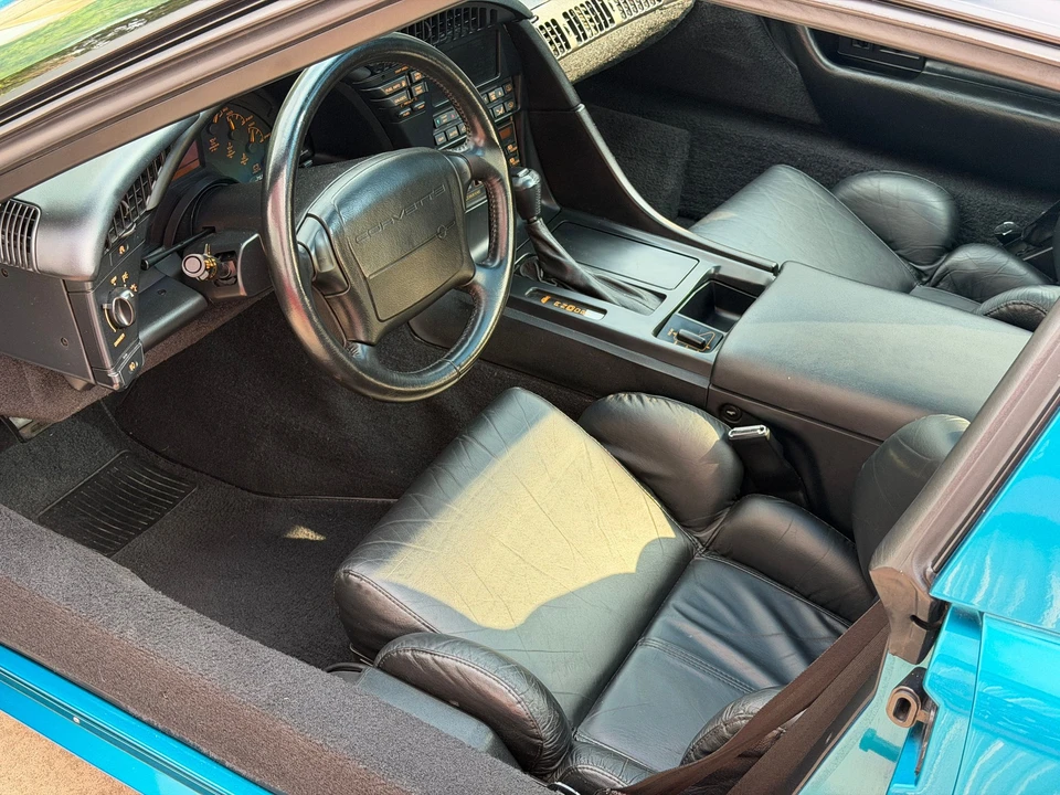 1992 Chevrolet Corvette C4 - Image 15 of 31