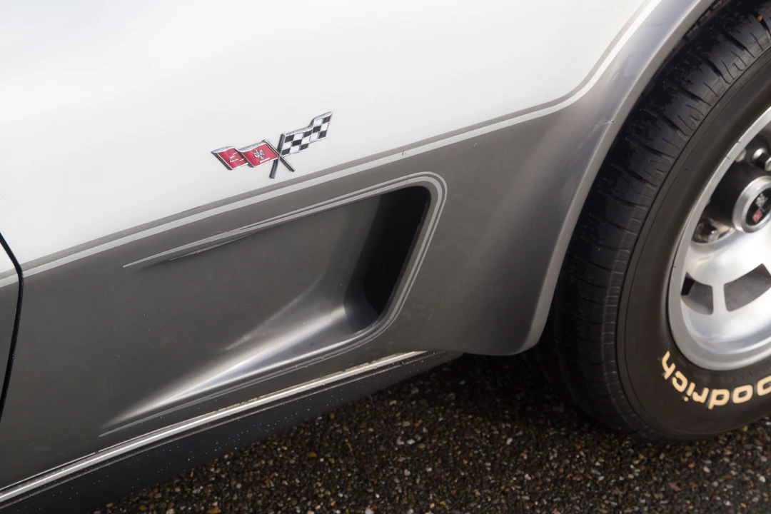Chevrolet Corvette C3 - Image 7 of 9