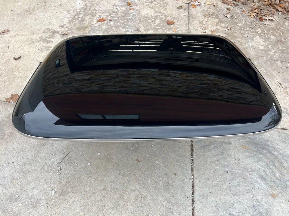 Parts & Memorabilia Bodywork - Image 3 of 23