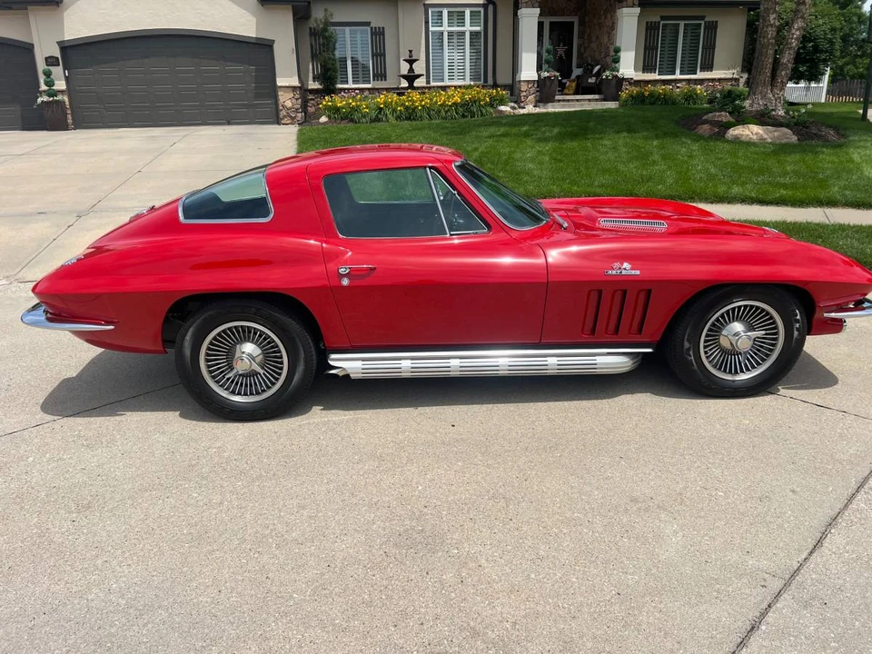 1966 Chevrolet Corvette C2 427 - Image 2 of 18