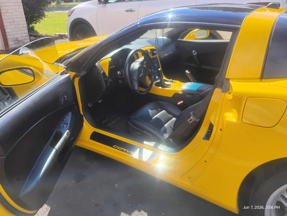 2005 Chevrolet Corvette C6 - Image 11 of 12