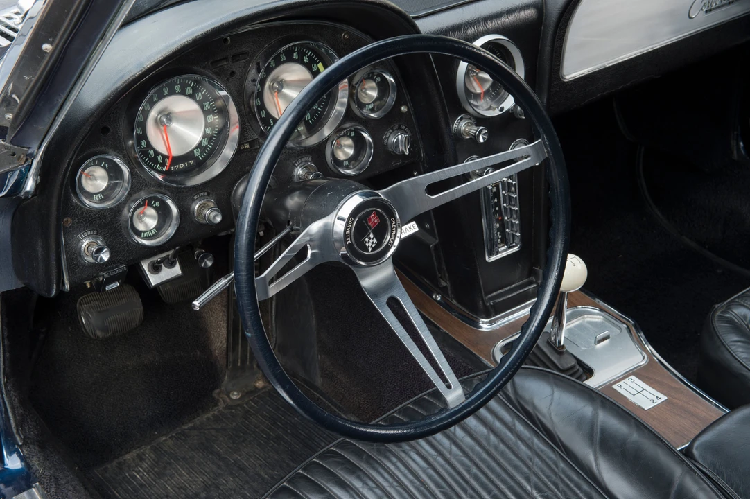Chevrolet Corvette C2 - Image 5 of 18