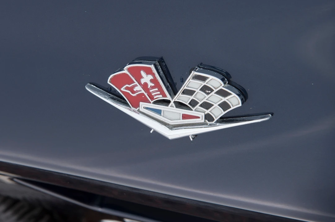 Chevrolet Corvette C2 - Image 13 of 18