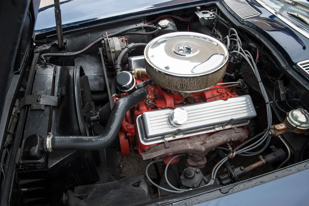 Chevrolet Corvette C2 - Image 10 of 18