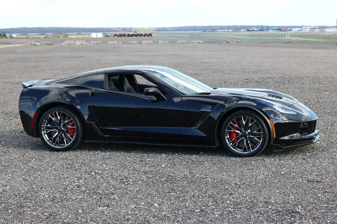 2017 Chevrolet Corvette C7 Z06 - Image 3 of 5