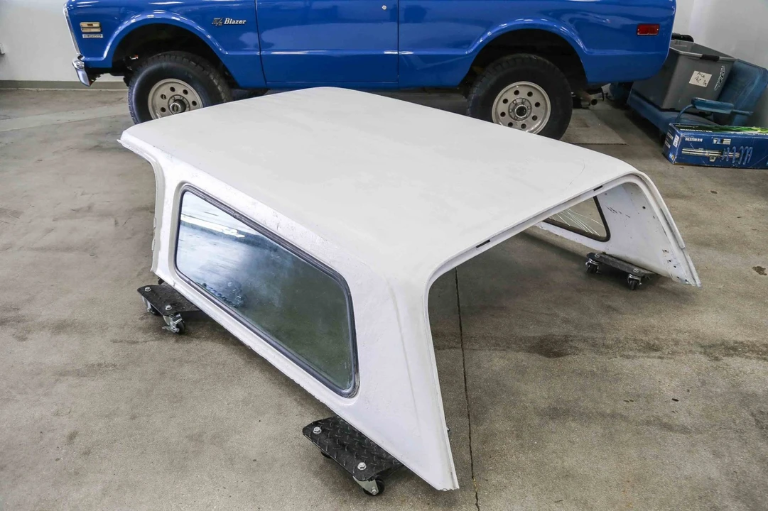 Parts & Memorabilia Bodywork - Image 2 of 3