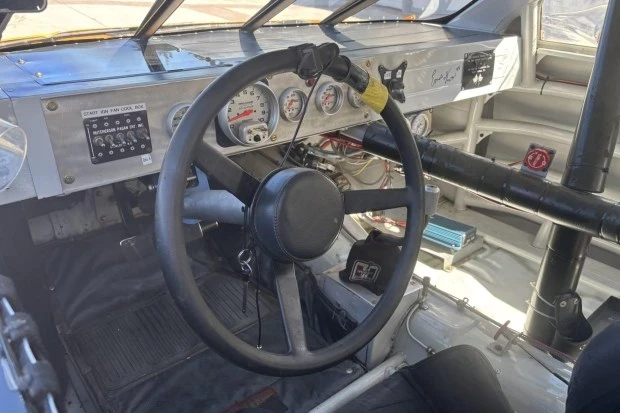 Chevrolet Lumina - Image 7 of 10