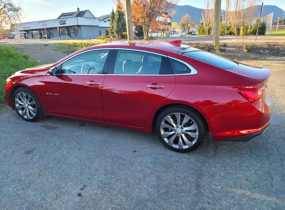 2016 Chevrolet Malibu - Image 2 of 3