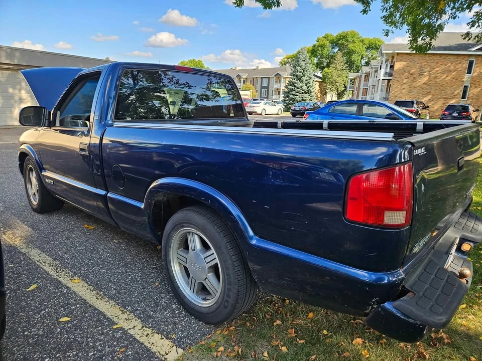1998 Chevrolet S-10 Blazer 2nd Gen - Image 3 of 9