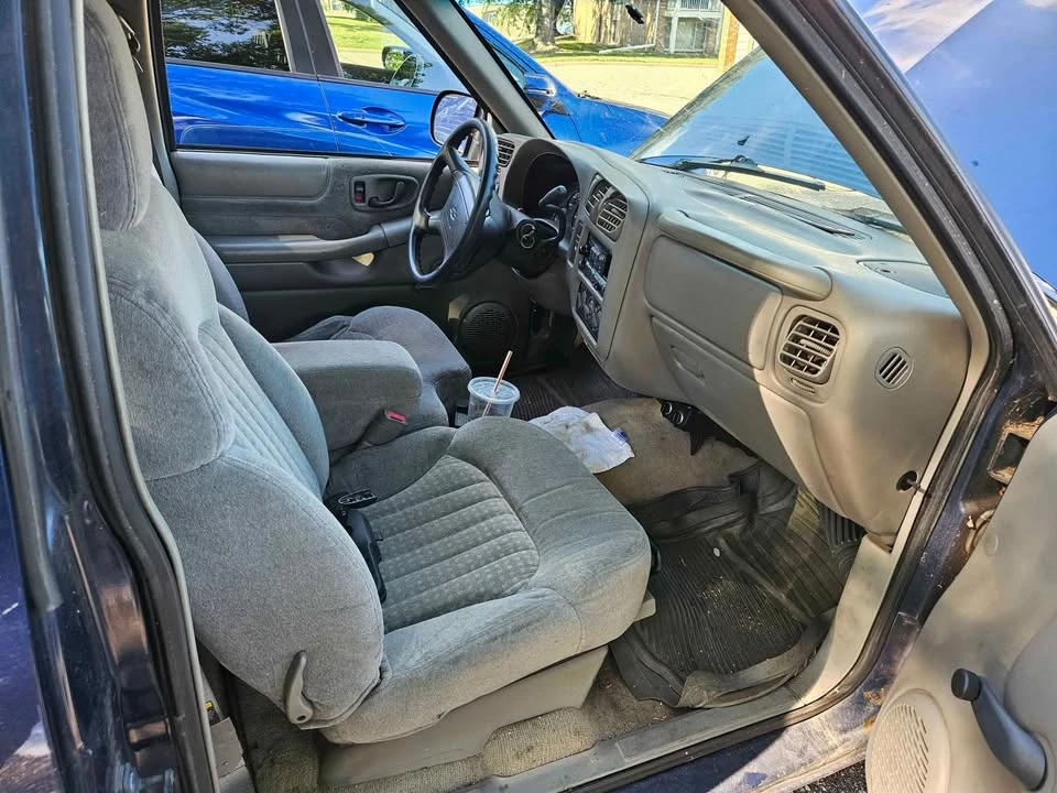 1998 Chevrolet S-10 Blazer 2nd Gen - Image 7 of 9