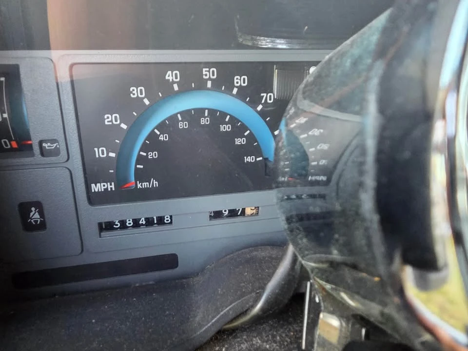 Chevrolet S-10 Blazer - Image 6 of 6