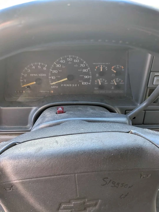 Chevrolet Silverado - Image 6 of 10