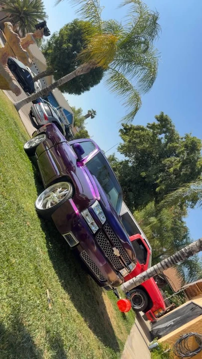 Chevrolet Silverado - Image 5 of 6