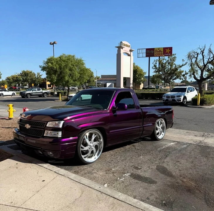 Chevrolet Silverado - Image 6 of 6