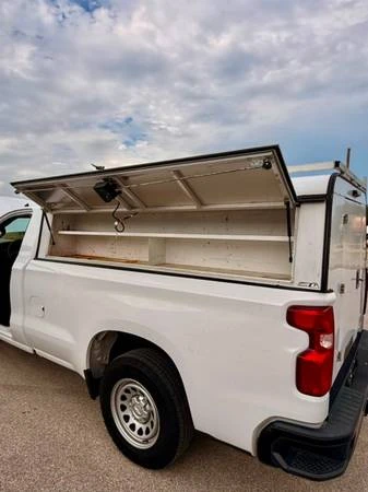 2019 Chevrolet Silverado - Image 17 of 31