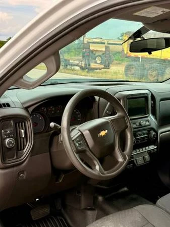 2019 Chevrolet Silverado - Image 9 of 31