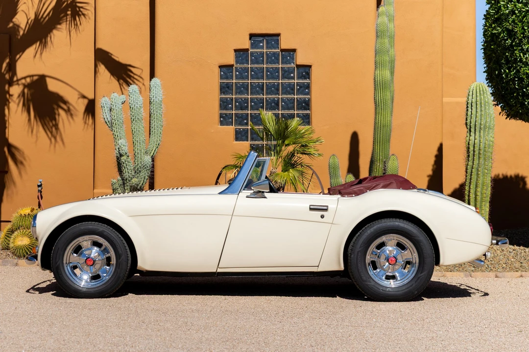 Austin-Healey - Image 16 of 31