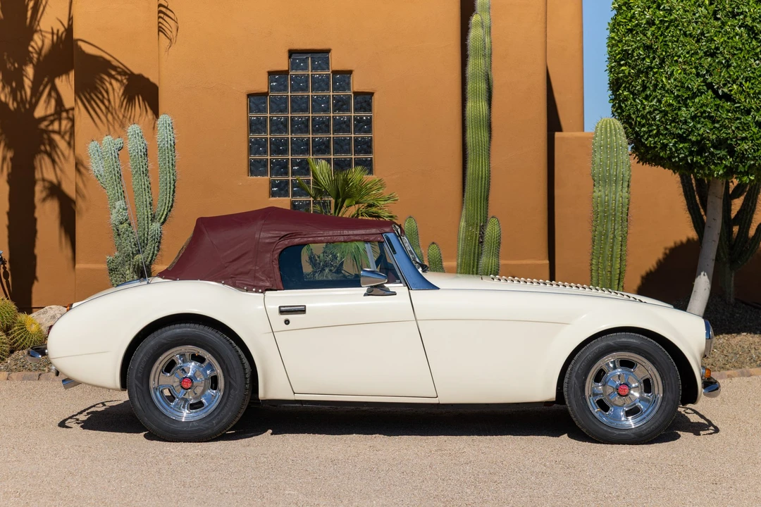 Austin-Healey - Image 10 of 31