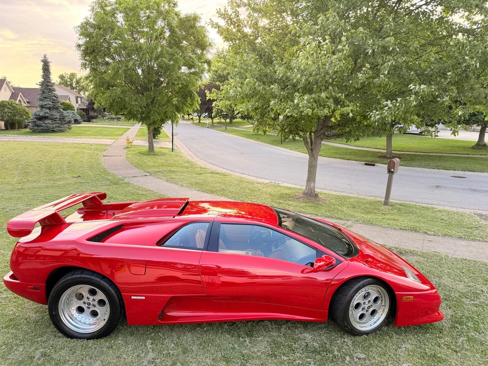 Lamborghini Diablo - Image 9 of 31