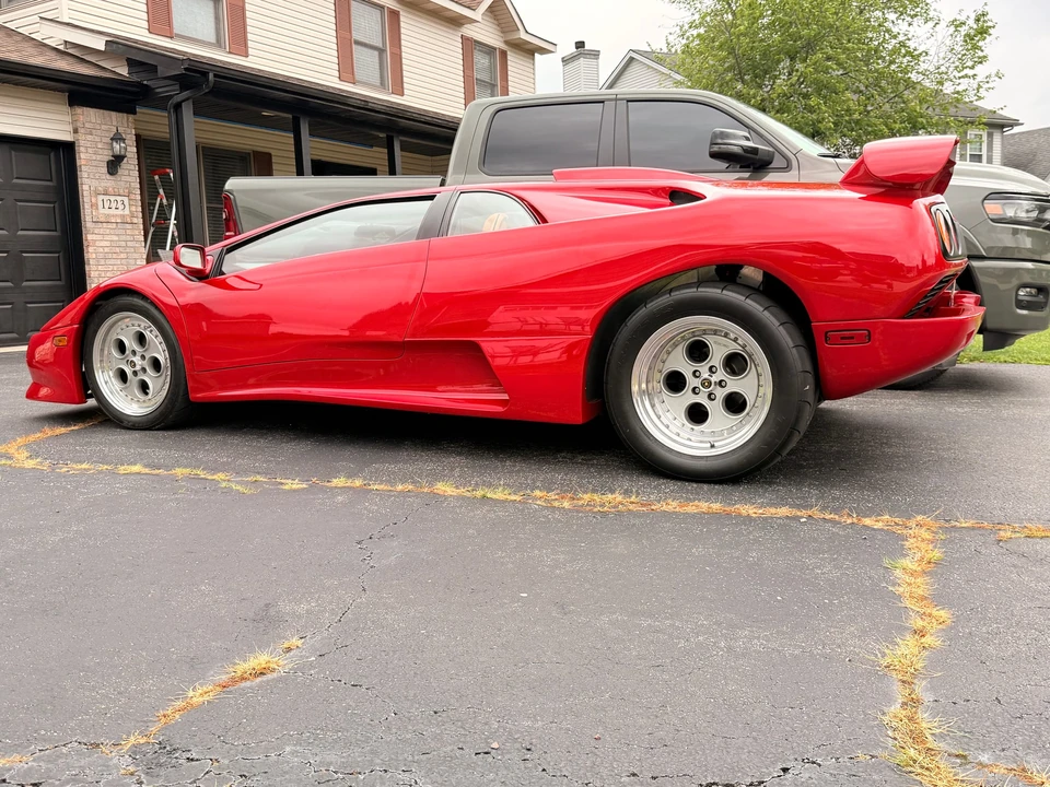 Lamborghini Diablo - Image 12 of 31