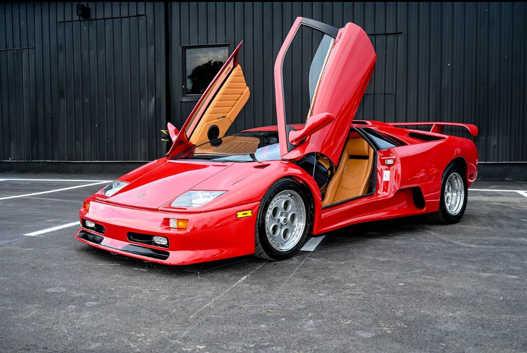 Lamborghini Diablo - Image 17 of 31