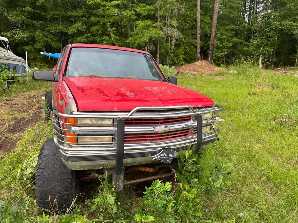 Chevrolet C/K 4th Gen - Image 2 of 3
