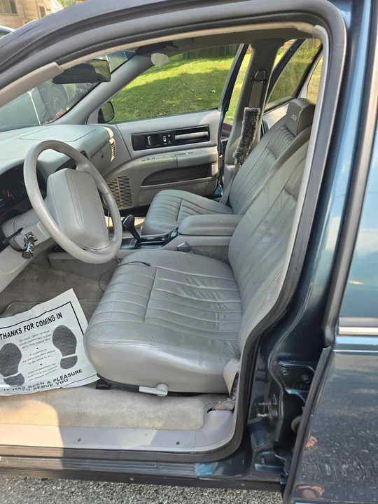 1996 Chevrolet Impala 7th Gen - Image 3 of 7