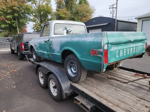 1969 Chevrolet C10 Pickup Tailgate