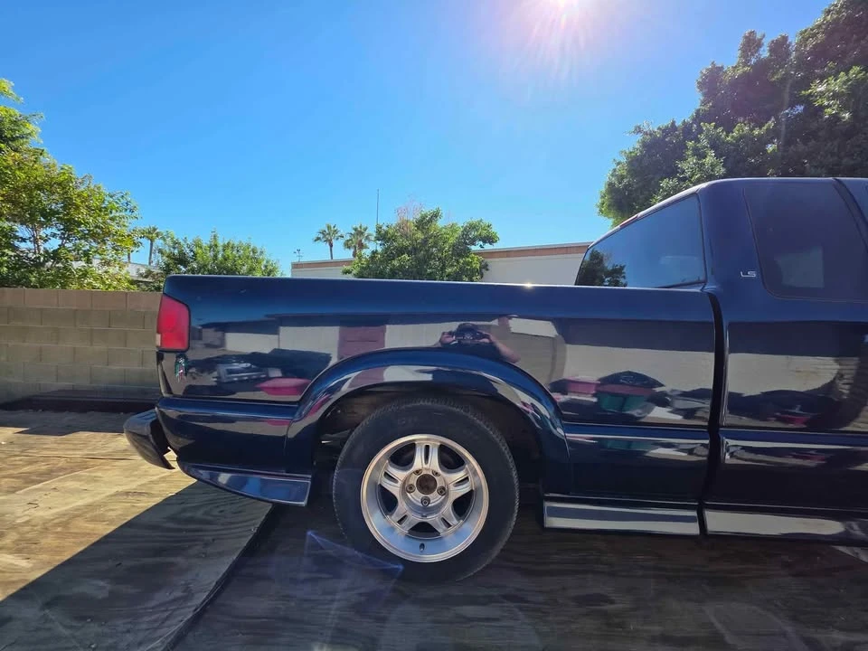 Chevrolet S-10 - Image 9 of 10