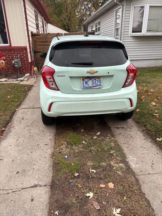 Chevrolet Spark - Image 4 of 5